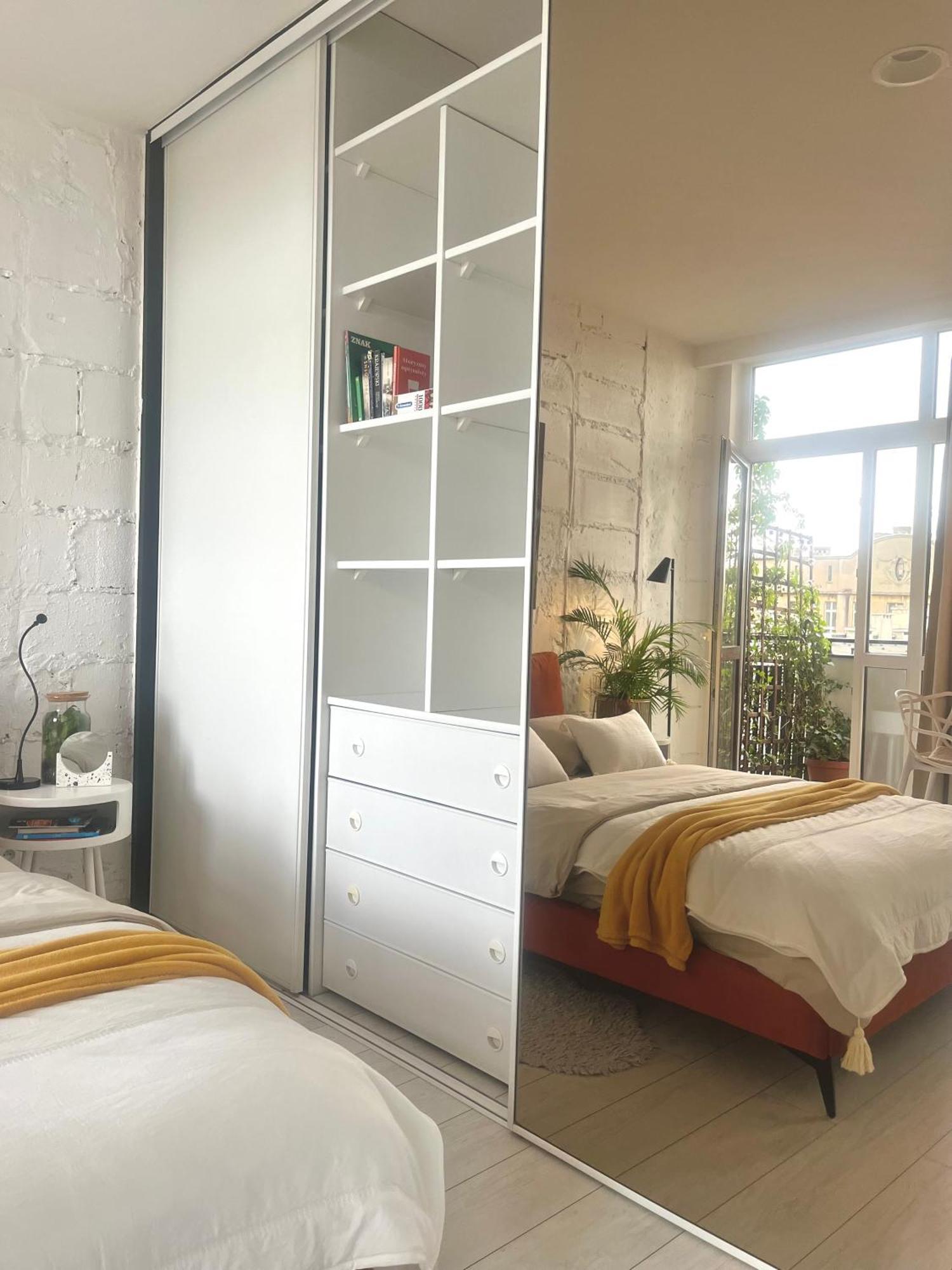 I Piotrkowska Z Wielkim Lustrem, Balkonem I Klimatyzacja Apartment Lodz (Lodz)