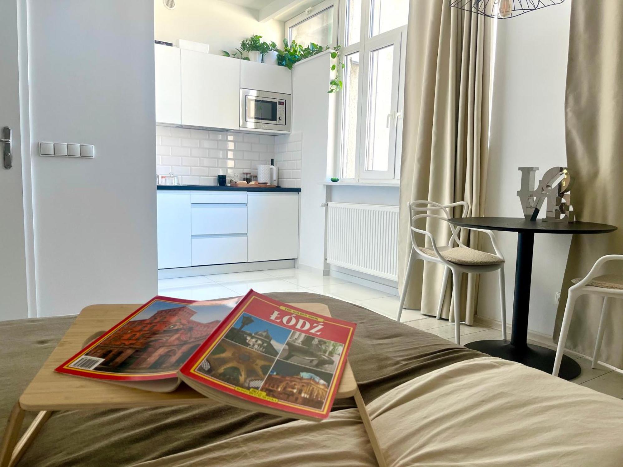 Apartment I Piotrkowska Z Wielkim Lustrem, Balkonem I Klimatyzacja