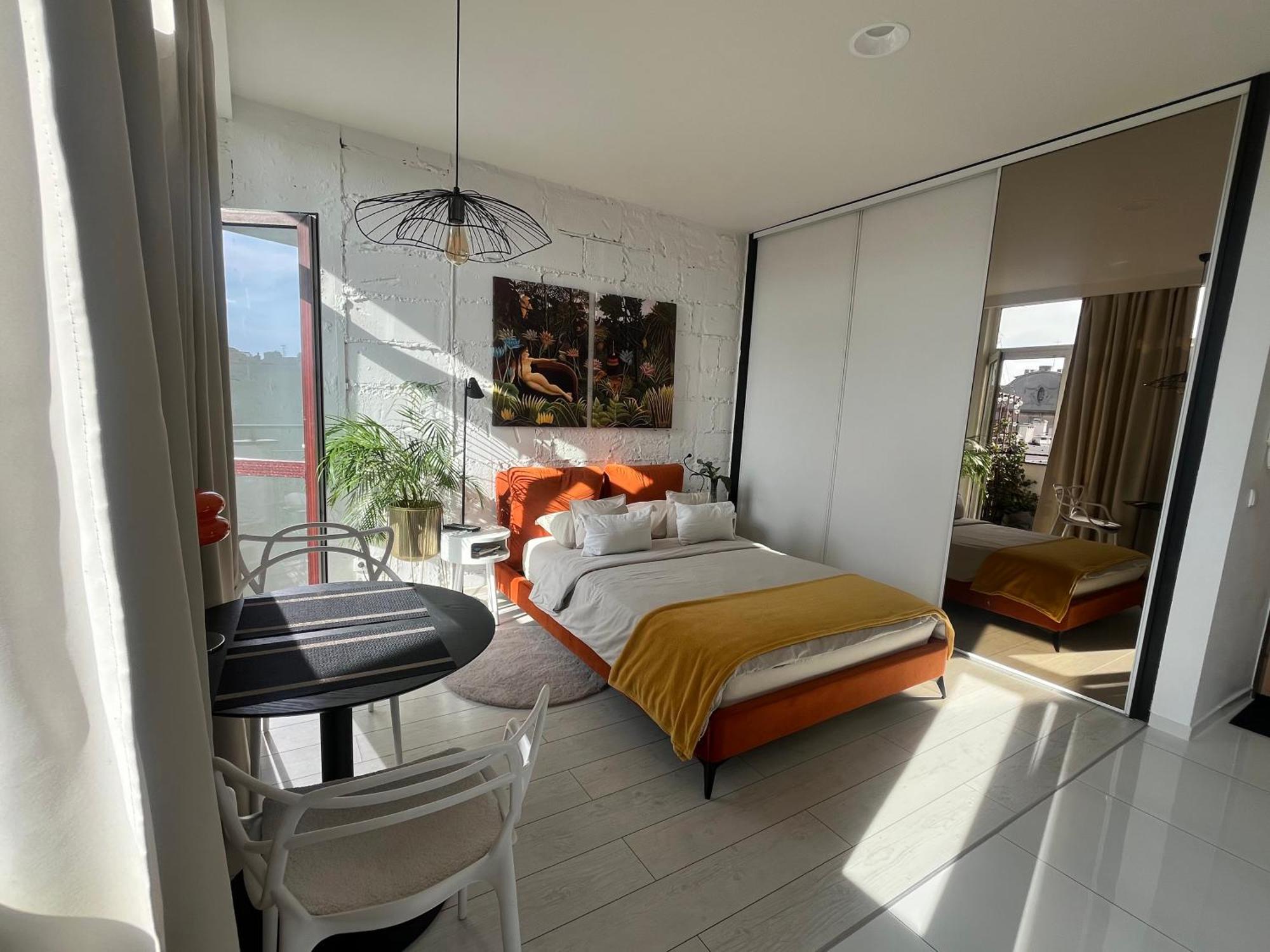 Apartment I Piotrkowska Z Wielkim Lustrem, Balkonem I Klimatyzacja *